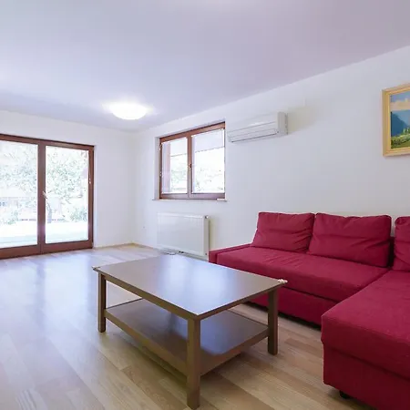 Apartment Burja *